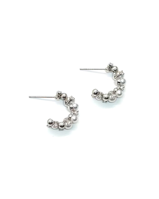 Classic diamante pearl C hoop in Silver #02001