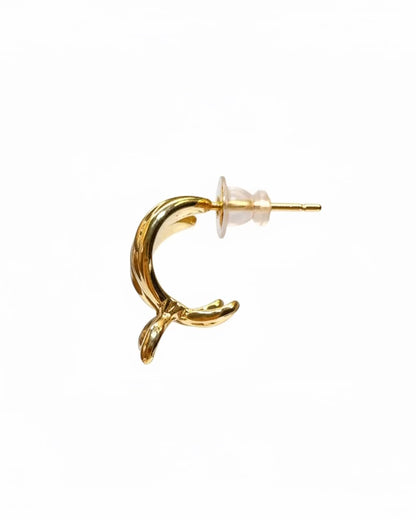 Textured bow C hoop in Gold #04158