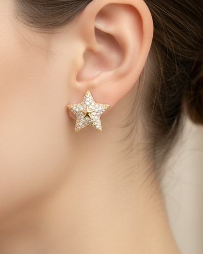 Diamante star huggies in Gold #04330