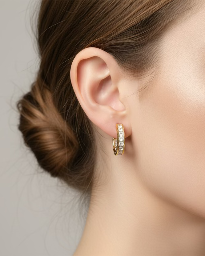 Zirconia C hoop in gold #04335